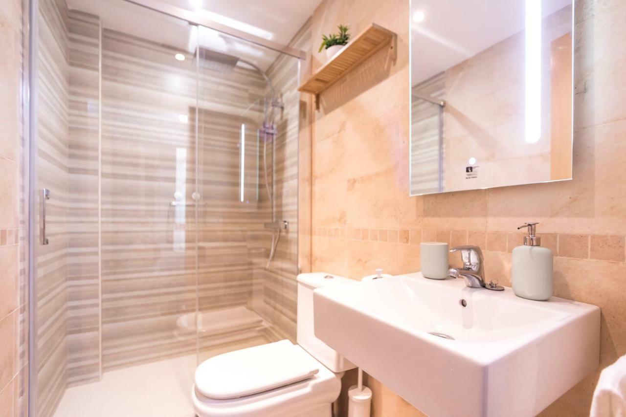 -Malagasunapts- Vibrant Historic City Centre Ngoại thất bức ảnh